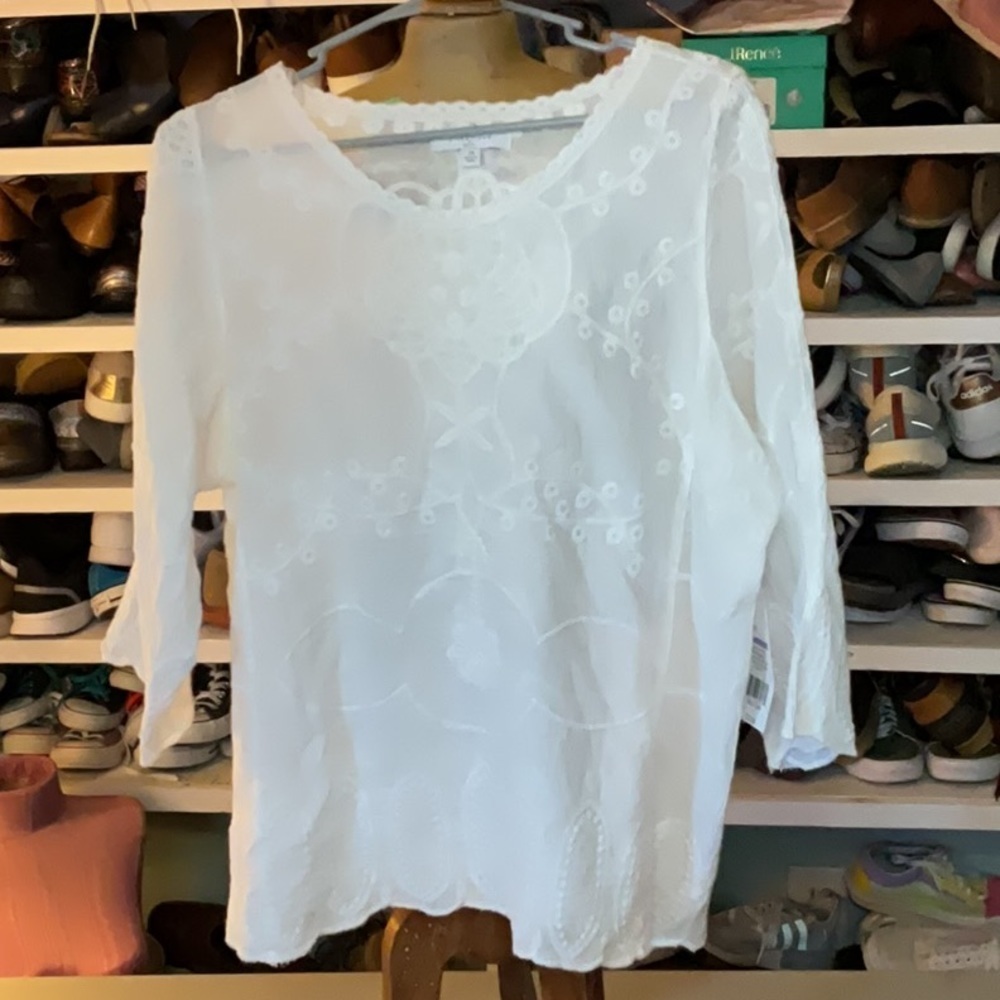 NWT woman’s new directions shirt